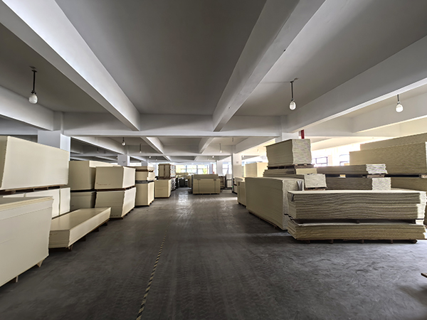 Zhejiang QianDuoMu Intelligent Ornamentum Co., Ltd.